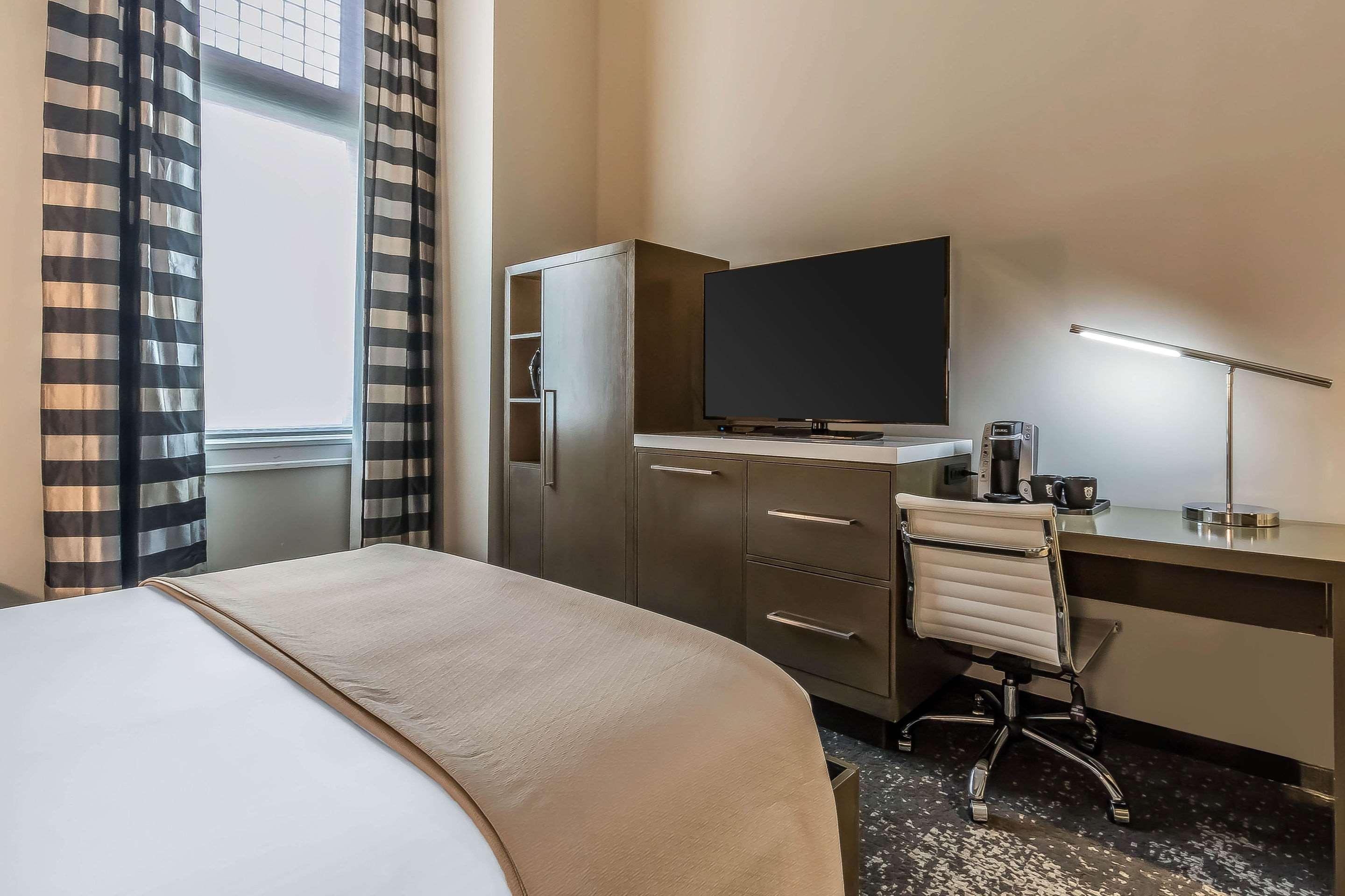 Hotel Napoleon Мемфис Екстериор снимка