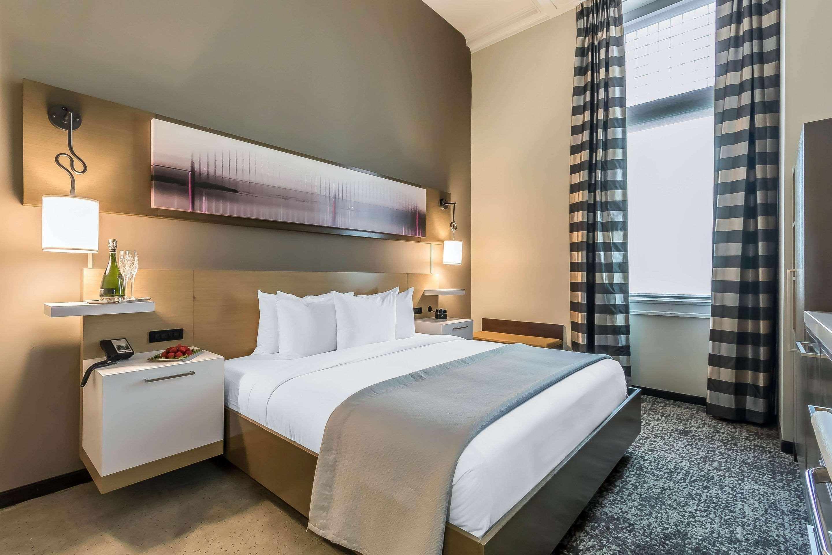 Hotel Napoleon Мемфис Екстериор снимка